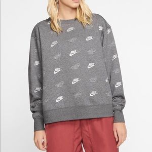 Nike Women’s Sportswear Shine Metallic Print Sweatshirt Gray Silver Loose Fit